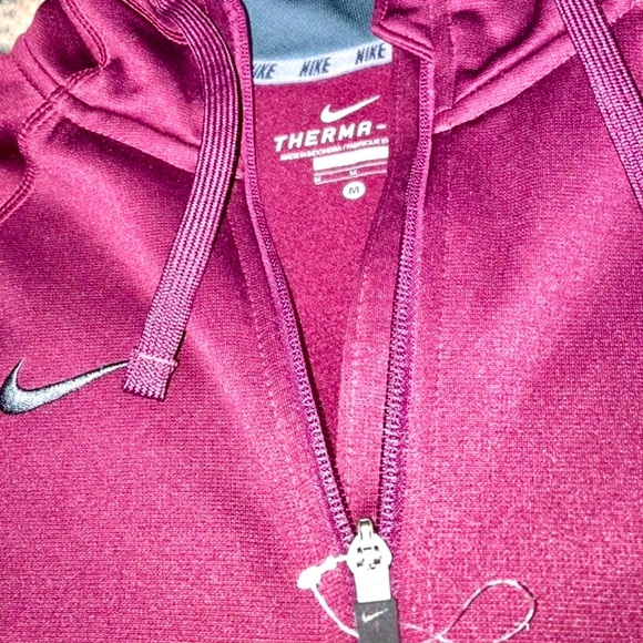 Nike Zip Up. SOLD!! - Picture 3 of 4